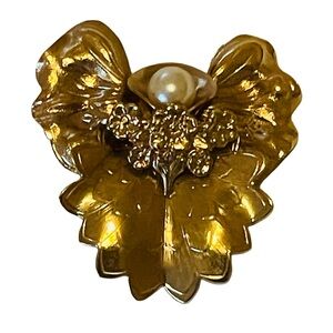 Vintage Signed Jane Goldtone Floral Angel Brooch With Faux Pearls